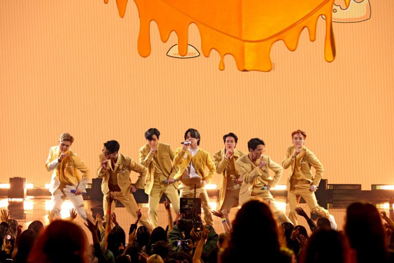 Grupo de Kpop é o primeiro artista asiático a vencer maior categoria do American Music Awards. (Foto/Reprodução: POPline)